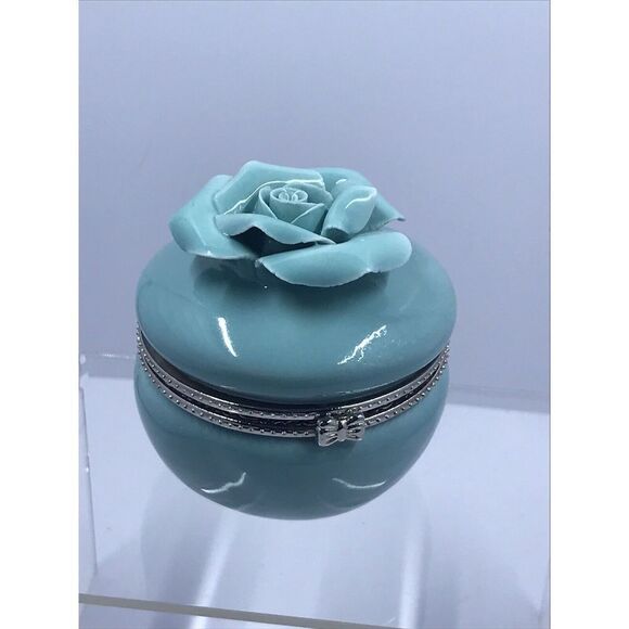Cracker Barrel CERAMIC FLOWER TRINKET BOX 2.5"wide 2.5" tall Teal/Blue - Picture 1 of 7